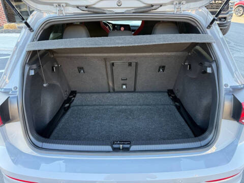 2024 Volkswagen Golf GTI SE