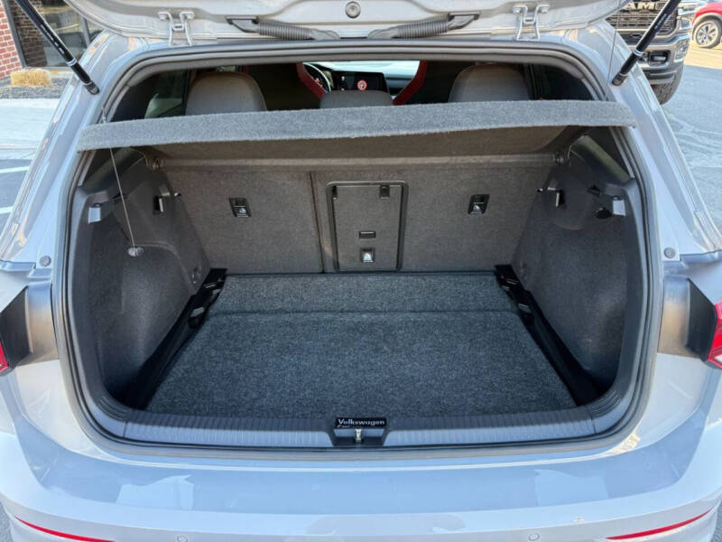 2024 Volkswagen Golf GTI SE