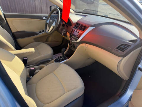2013 Hyundai Accent GLS