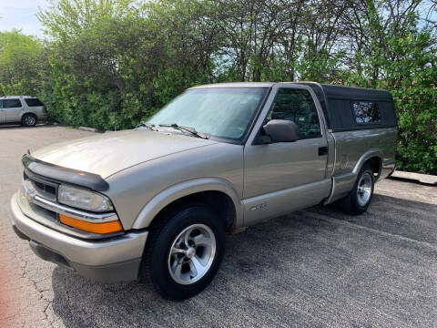 2001 Chevrolet S-10 for sale at SKYLINE AUTO GROUP of Mt. Prospect in Mount Prospect IL