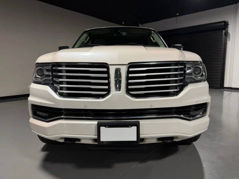 2017 Lincoln Navigator Select