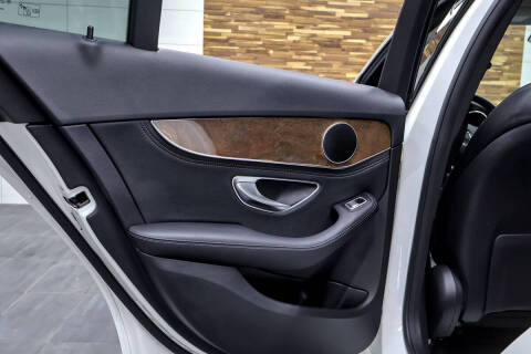 2016 Mercedes-Benz C-Class