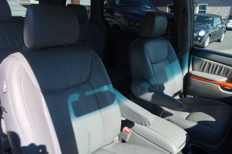 2008 Toyota Sienna XLE