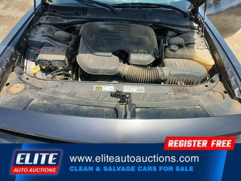 2015 Dodge Challenger SXT Plus