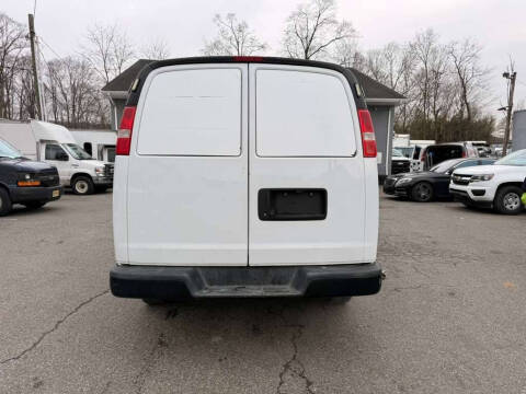2018 Chevrolet Express 2500
