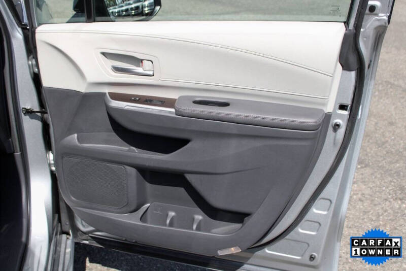 2023 Toyota Sienna XLE 7-Passenger