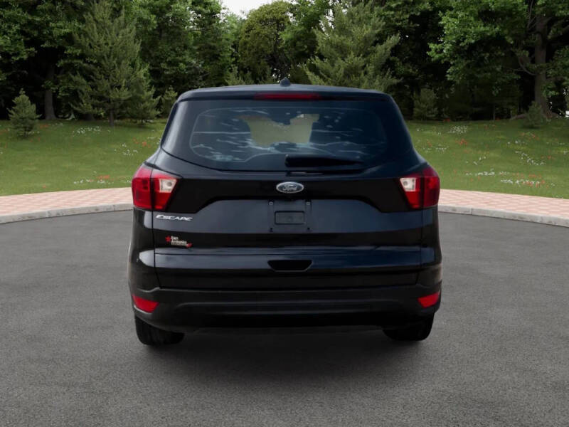 2019 Ford Escape S