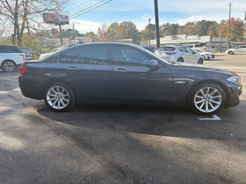 2011 BMW 5 Series 550i