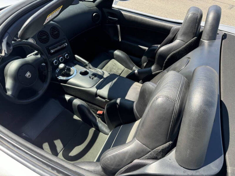 2003 Dodge Viper SRT-10