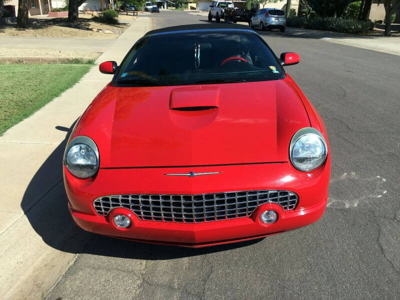 2004 Ford Thunderbird Deluxe photo 2