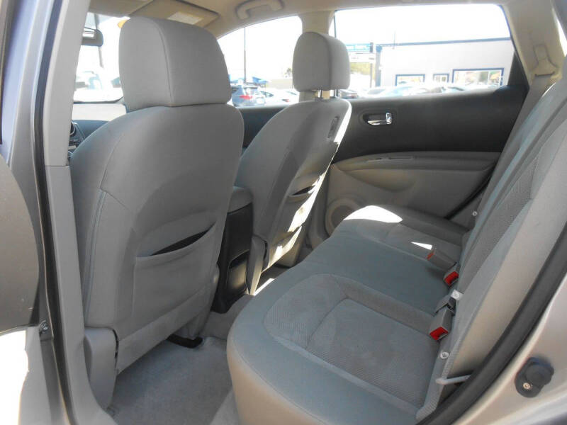 2011 Nissan Rogue S