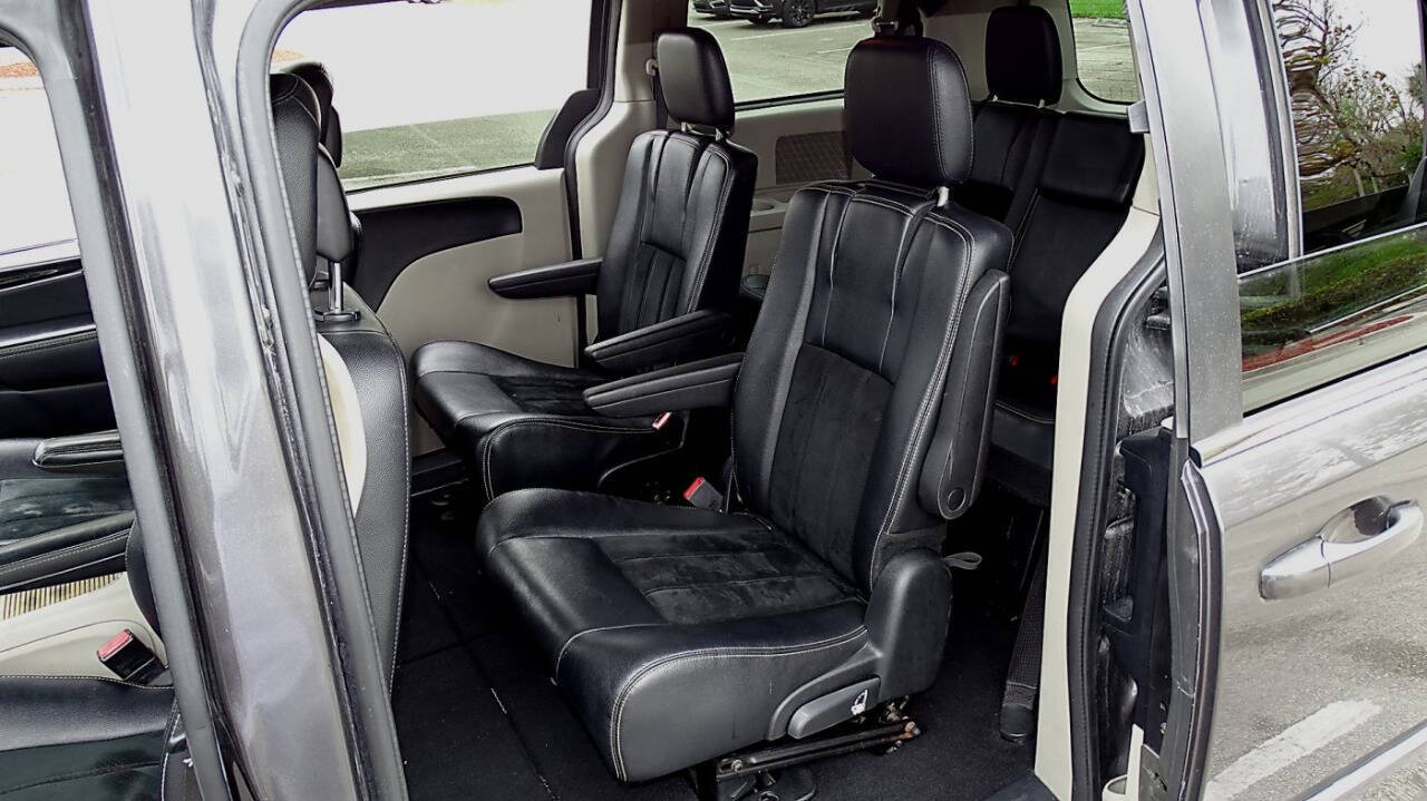 2017 Dodge Grand Caravan 18