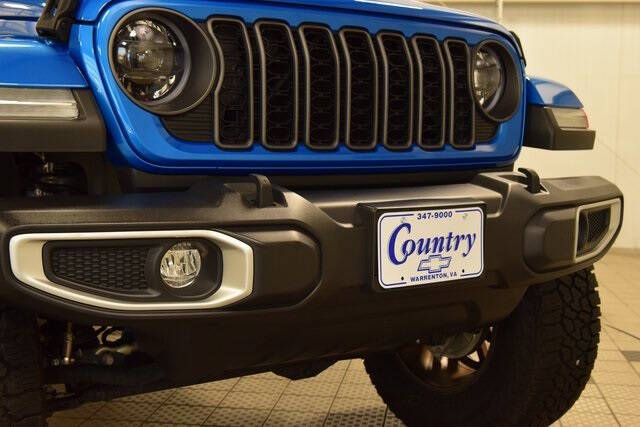 2024 Jeep Gladiator Sport