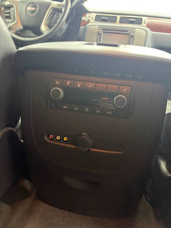 2013 GMC Yukon XL SLT