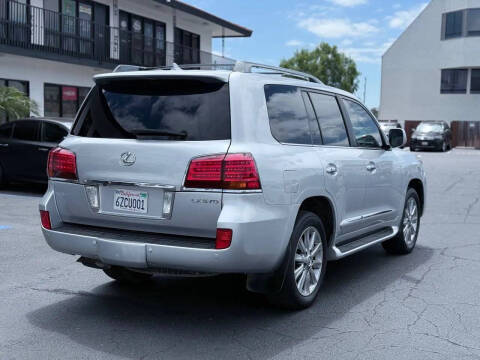 2011 Lexus LX 570