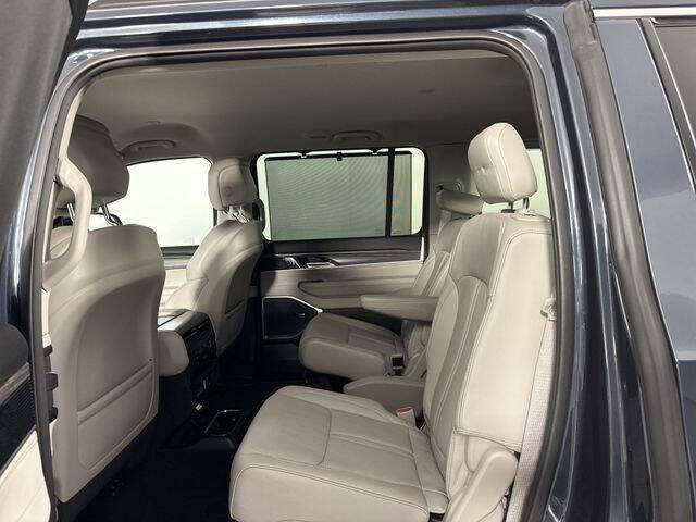 2023 Jeep Wagoneer Series III