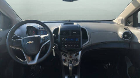 2016 Chevrolet Sonic LS Auto