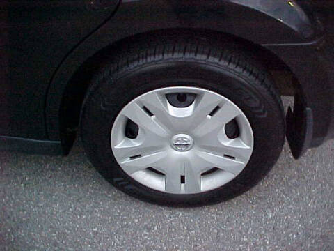 2010 Nissan Versa 1.8 S