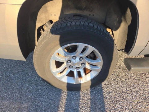 2017 Chevrolet Suburban LS