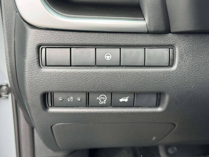 2026 Nissan Rogue SV - Photo 18
