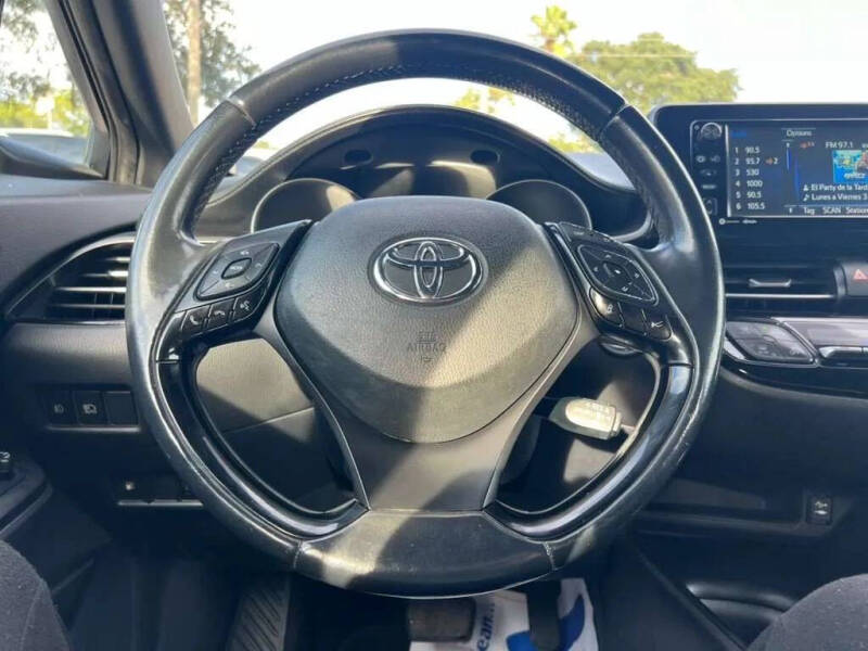 2018 Toyota C-HR XLE Premium