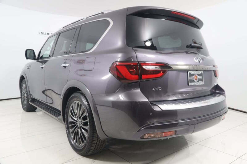 2023 Infiniti QX80 Premium Select