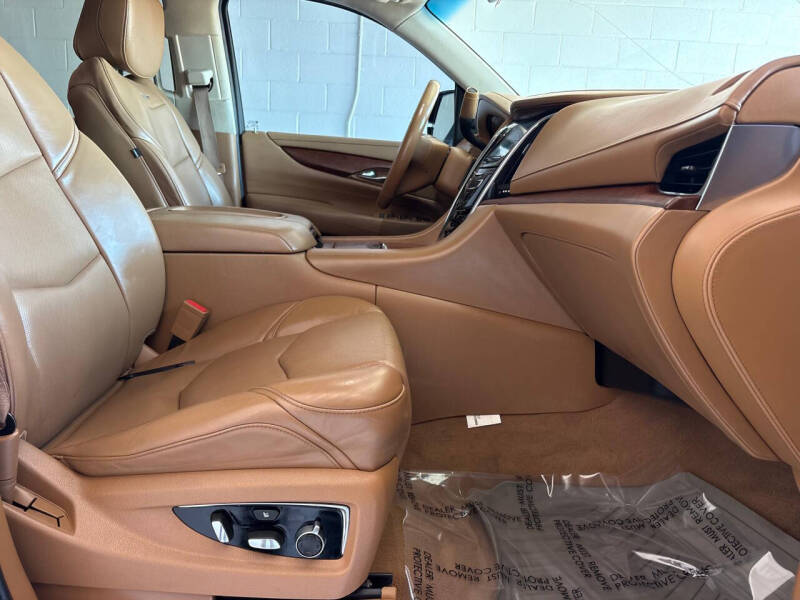 2016 Cadillac Escalade Platinum