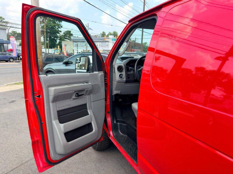 2012 Ford E-Series E-150