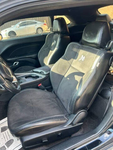 2015 Dodge Challenger SXT