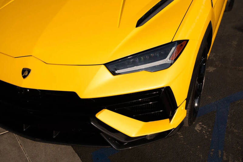 2024 Lamborghini Urus Performante