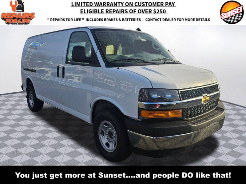 2025 Chevrolet Express 2500