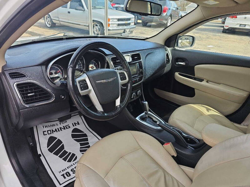 2012 Chrysler 200 Limited