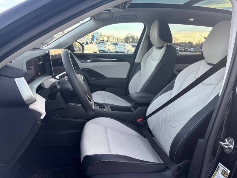 2026 Volkswagen Tiguan SE 4Motion