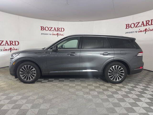 2023 Lincoln Aviator Standard