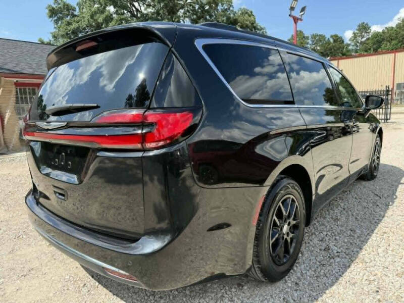 2022 Chrysler Pacifica Touring L
