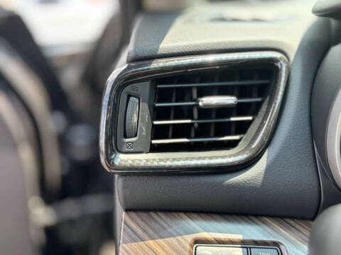 2017 Nissan Maxima Platinum