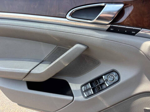 2011 Porsche Panamera