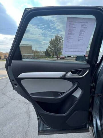 2017 Audi Q3 2.0T Premium