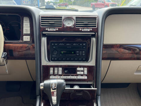 2006 Lincoln Navigator Luxury