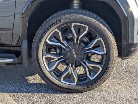 2025 GMC Sierra EV Denali