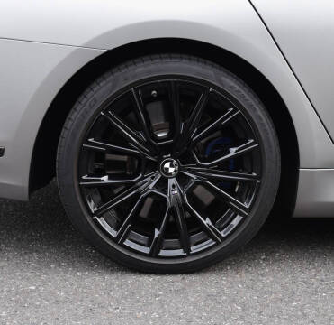 2022 BMW 7 Series M760i xDrive