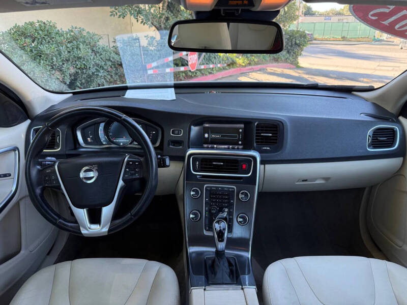 2015 Volvo S60 T5 Drive-E Premier