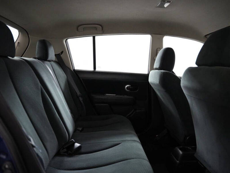 2012 Nissan Versa 1.8 S
