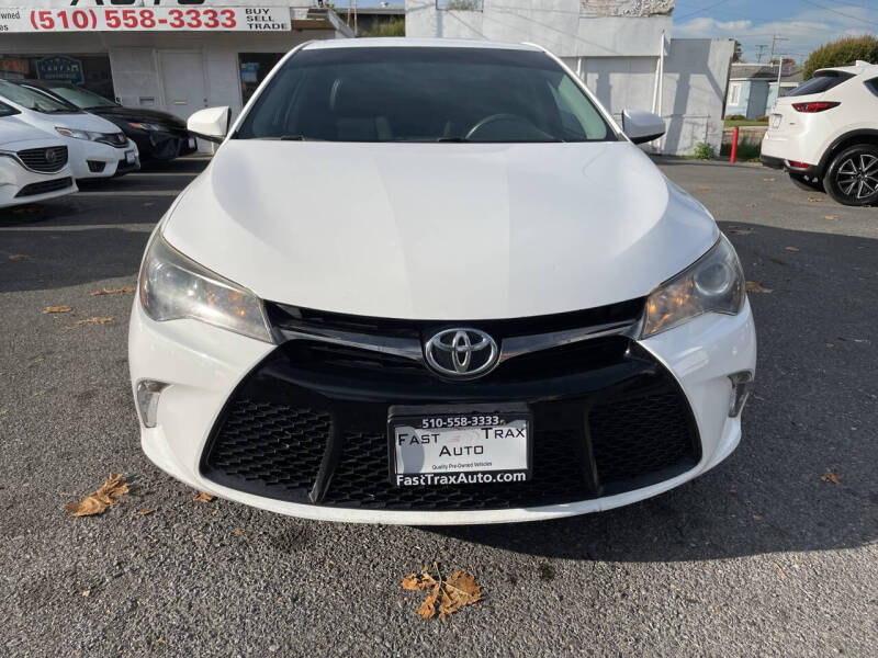 2016 Toyota Camry SE