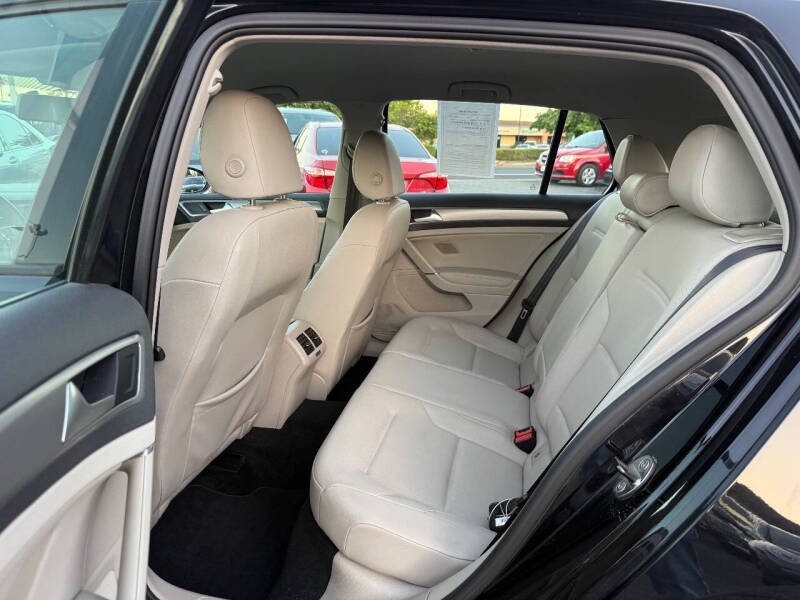 2015 Volkswagen Golf TSI S