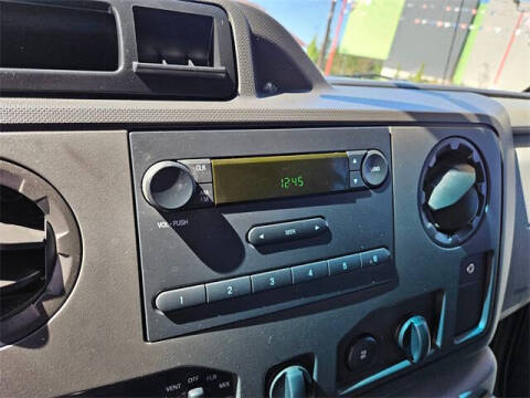 2013 Ford E-Series E-250