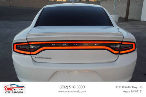 2017 Dodge Charger SXT