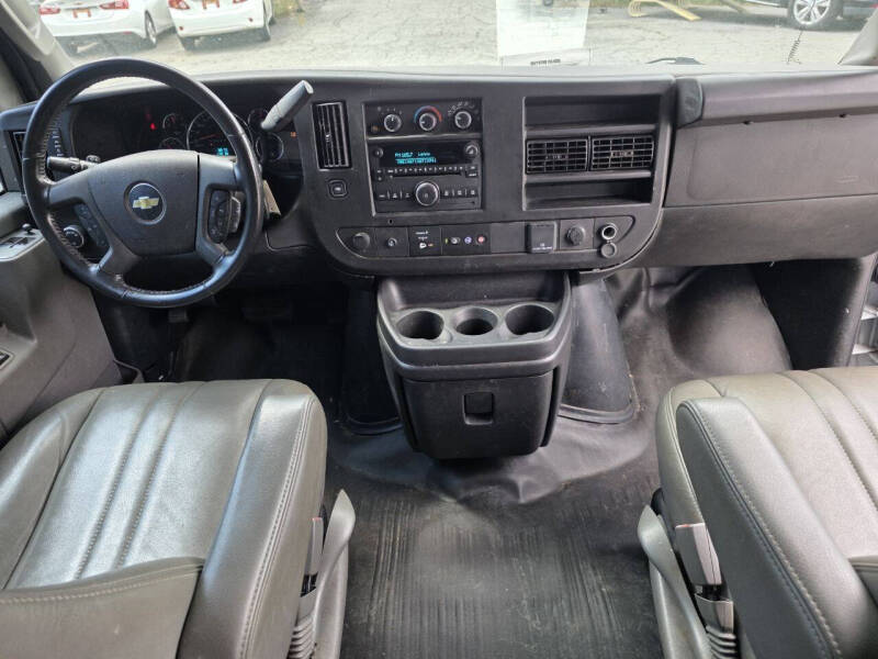 2021 Chevrolet Express 2500