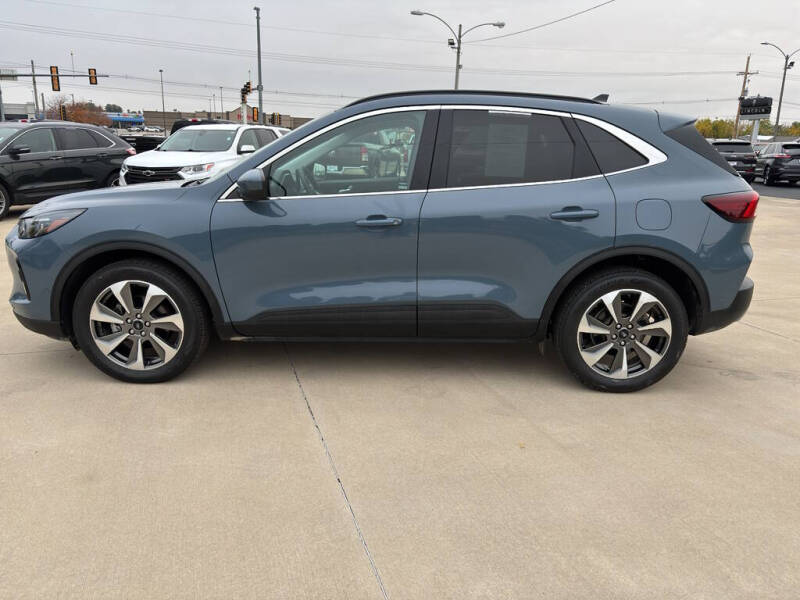 2023 Ford Escape Platinum