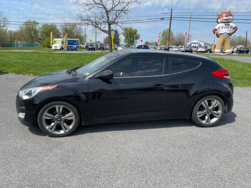 2012 Hyundai Veloster null photo 4